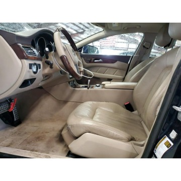 Mercedes - Benz CLS-klasa  Coupe/Sportowy 2014,  4.6 benzyna, automat - Na sprzedaż za 39 360 zł - Katowice - zdjęcie 8