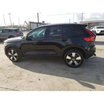 Volvo   SUV 2020,  2.0 hybryda, automat - Na sprzedaż za 56 457 zł - Katowice - zdjęcie 4