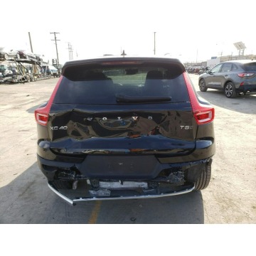 Volvo   SUV 2020,  2.0 hybryda, automat - Na sprzedaż za 56 457 zł - Katowice - zdjęcie 5
