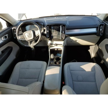 Volvo   SUV 2020,  2.0 hybryda, automat - Na sprzedaż za 65 067 zł - Katowice - zdjęcie 8