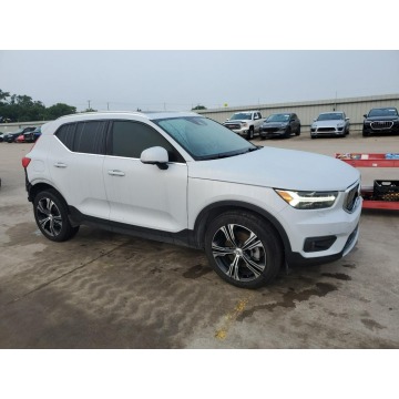 Volvo   SUV 2020,  2.0 hybryda, automat - Na sprzedaż za 68 757 zł - Katowice - zdjęcie 3