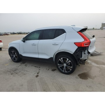 Volvo   SUV 2020,  2.0 hybryda, automat - Na sprzedaż za 68 757 zł - Katowice - zdjęcie 4