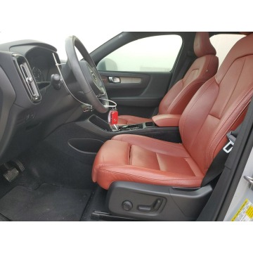 Volvo   SUV 2020,  2.0 hybryda, automat - Na sprzedaż za 68 757 zł - Katowice - zdjęcie 7