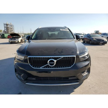 Volvo   SUV 2020,  2.0 hybryda, automat - Na sprzedaż za 65 067 zł - Katowice - zdjęcie 2