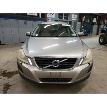 Volvo   SUV 2011,  3.2 benzyna, automat - Na sprzedaż za 118 080 zł - Katowice - zdjęcie 2