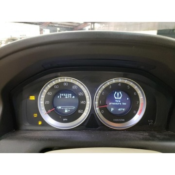 Volvo   SUV 2011,  3.2 benzyna, automat - Na sprzedaż za 118 080 zł - Katowice - zdjęcie 10