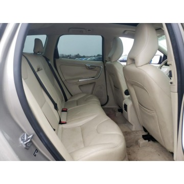 Volvo   SUV 2015,  2.0 benzyna, automat - Na sprzedaż za 28 905 zł - Katowice - zdjęcie 9