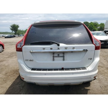 Volvo   SUV 2016,  2.0 benzyna, automat - Na sprzedaż za 24 600 zł - Katowice - zdjęcie 4
