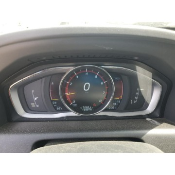 Volvo   SUV 2016,  2.0 benzyna, automat - Na sprzedaż za 24 600 zł - Katowice - zdjęcie 9