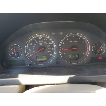 Volvo   SUV 2004,  2.9 benzyna, automat - Na sprzedaż za 7 380,00 zł - Katowice - zdjęcie 9