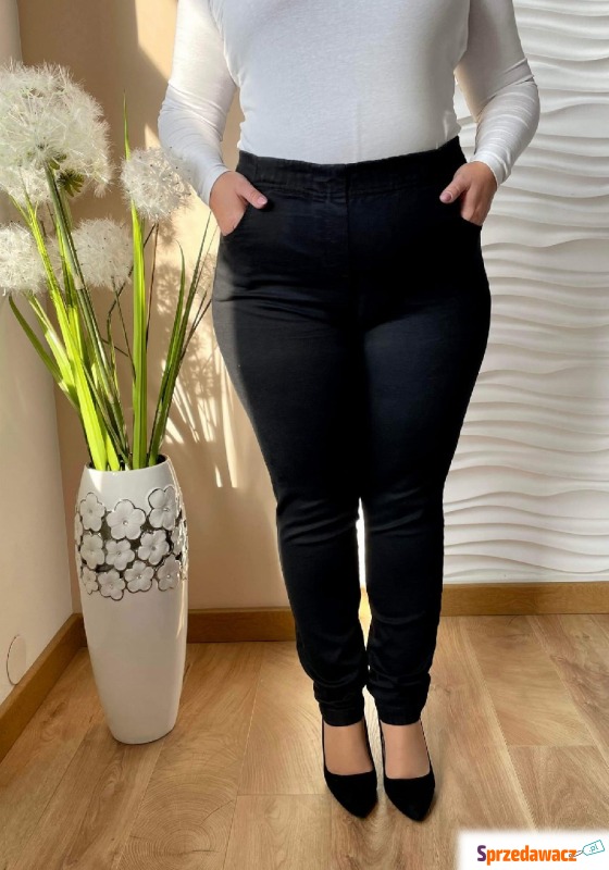 Czarne jeansowe spodnie z wysokim stanem i zw... - Spodnie damskie - Inowrocław