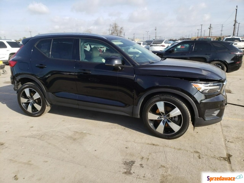 VOLVO XC40 T5 INSCRIPTION - Samochody osobowe - Katowice