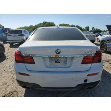 BMW Seria 7  Sedan/Limuzyna 2015,  3.0 benzyna, automat - Na sprzedaż za 8 979,00 zł - Katowice - zdjęcie 5