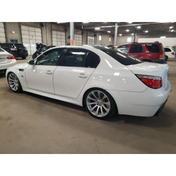 BMW M5  Sedan/Limuzyna 2006,  5.0 benzyna, automat - Na sprzedaż za 37 410 zł - Katowice - zdjęcie 4