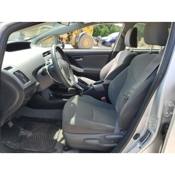 Toyota Prius  Hatchback 2013,  1.8 hybryda, automat - Na sprzedaż za 28 142 zł - Katowice - zdjęcie 8