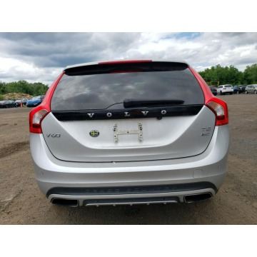 Volvo V60 2015,  2.0 benzyna, automat - Na sprzedaż za 35 670 zł - Katowice - zdjęcie 5
