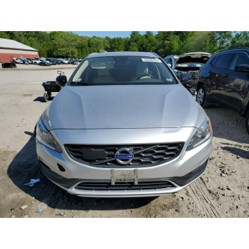 Volvo V60 2017,  2.0 benzyna, automat - Na sprzedaż za 35 670 zł - Katowice - zdjęcie 2