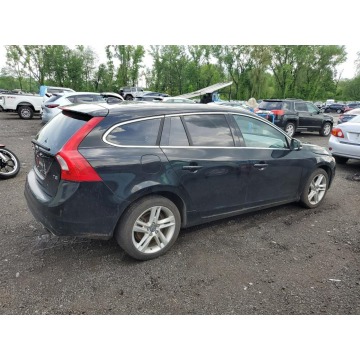 Volvo V60 2015,  2.0 benzyna, automat - Na sprzedaż za 11 439 zł - Katowice - zdjęcie 4