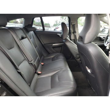 Volvo V60 2015,  2.0 benzyna, automat - Na sprzedaż za 11 439 zł - Katowice - zdjęcie 8