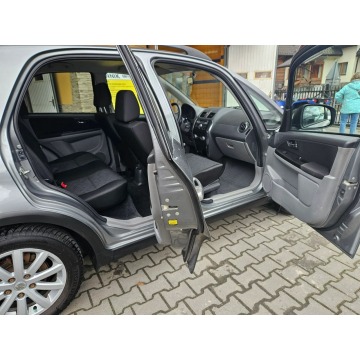 Suzuki SX4  Hatchback 2012,  1.6 benzyna - Na sprzedaż za 26 500 zł - Zakopane - zdjęcie 8