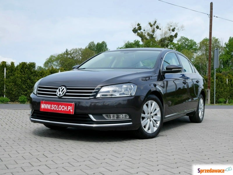 Volkswagen Passat  Sedan/Limuzyna 2011,  2.0 diesel - Na sprzedaż za 35 900 zł - Goczałkowice-Zdrój