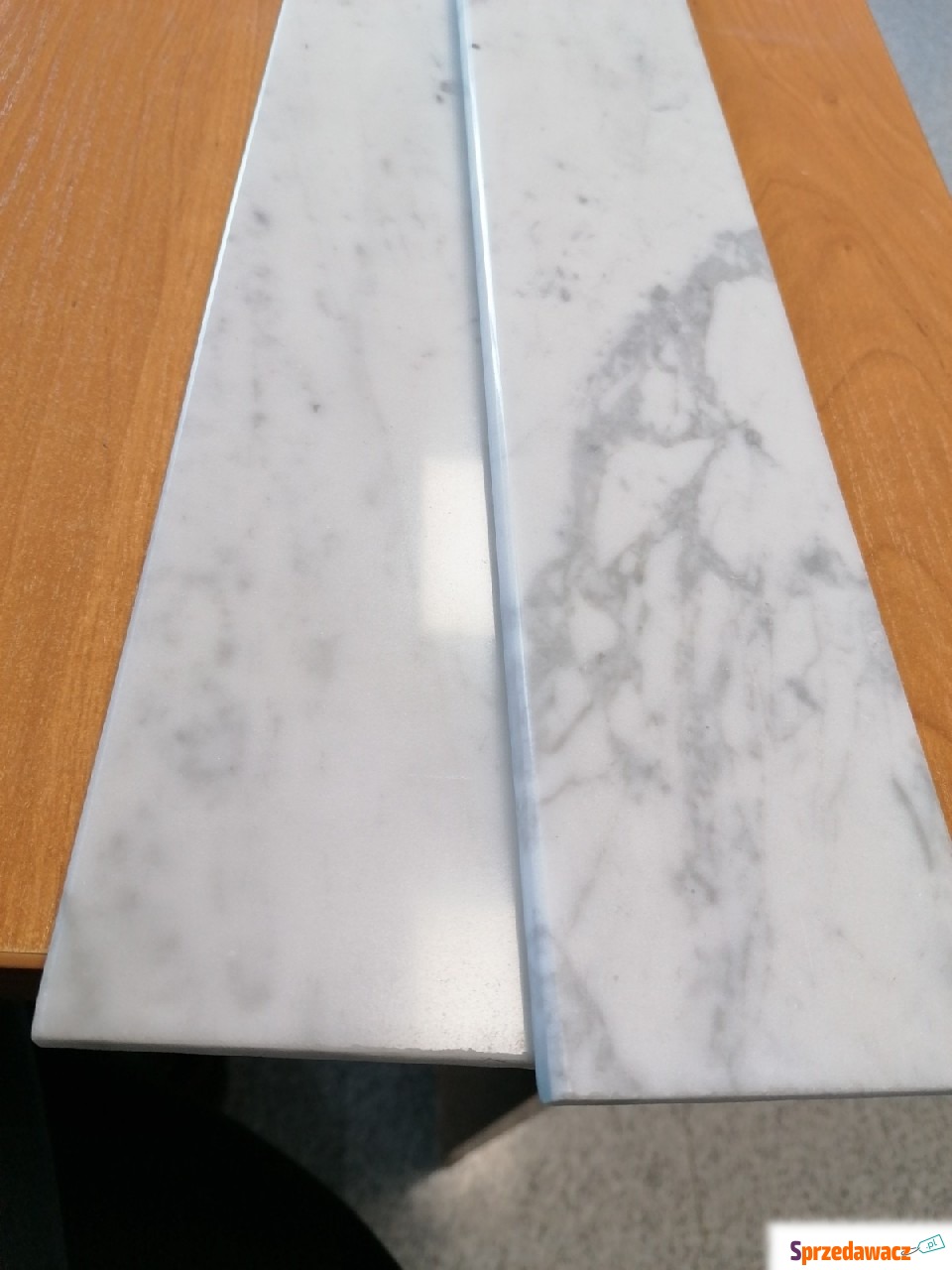 Cokół marmurowy Carrara Bianco...