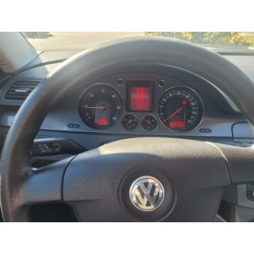 Volkswagen Passat 2007,  2.0 diesel - Na sprzedaż za 9 900,00 zł - Wieliczka - zdjęcie 10