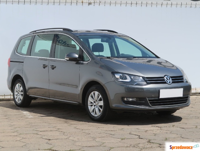 VW Sharan 2.0 TDI (140KM), 2015 - Samochody osobowe - Łódź