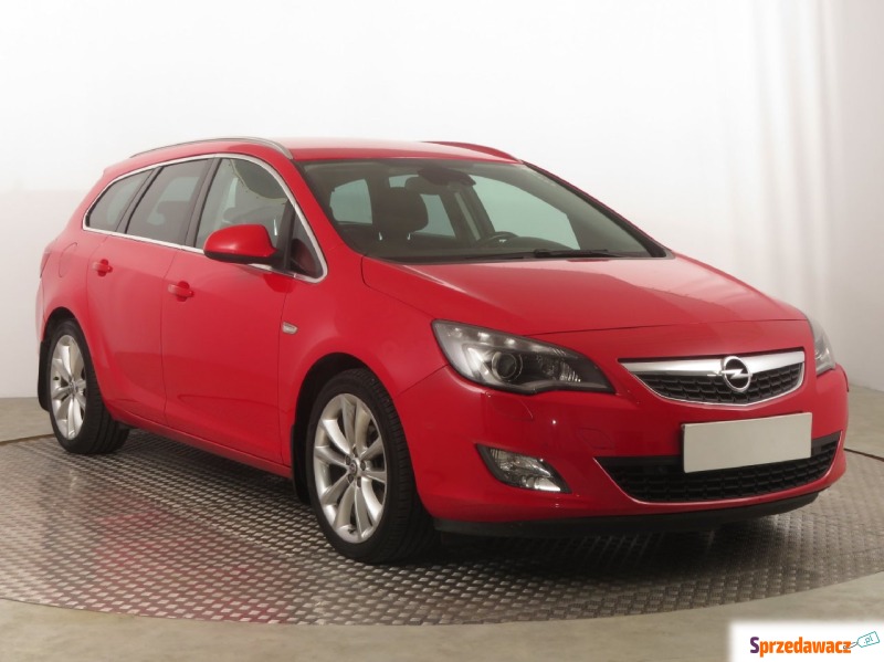 Opel Astra 1.4 T (140KM), 2011 - Samochody osobowe - Katowice