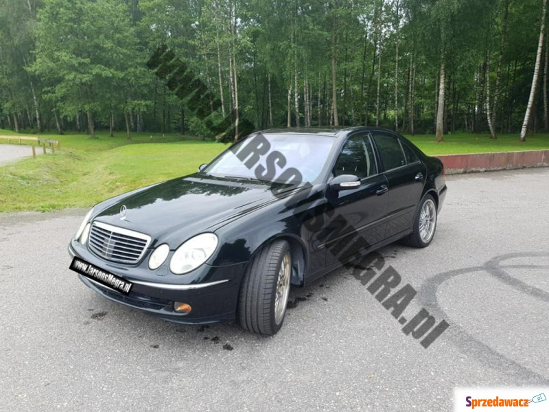 Mercedes - Benz E-klasa  Sedan/Limuzyna 2002,  5.0 benzyna - Na sprzedaż za 33 100 zł - Kiczyce