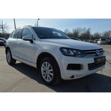 Volkswagen Touareg  SUV 2011,  3.0 diesel, automat - Na sprzedaż za 45 000 zł - Warszawa - zdjęcie 2