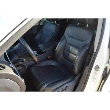 Volkswagen Touareg  SUV 2011,  3.0 diesel, automat - Na sprzedaż za 45 000 zł - Warszawa - zdjęcie 7