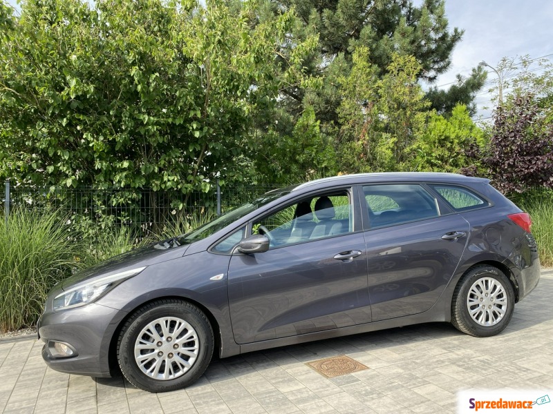 Kia Ceed 2013,  1.6 diesel - Na sprzedaż za 28 900 zł - Poznań