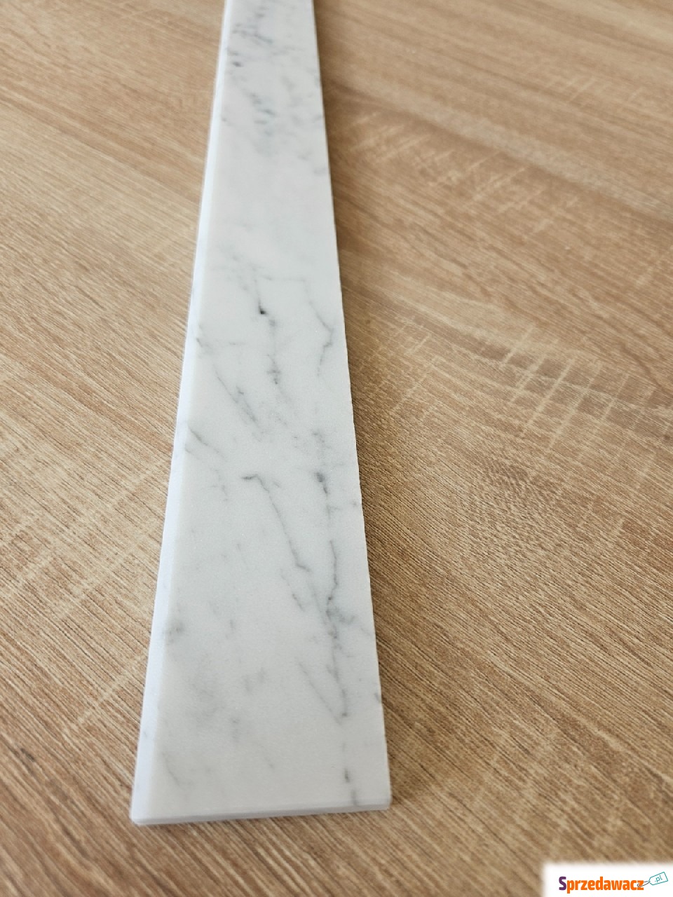 Cokół marmurowy Carrara Bianco...