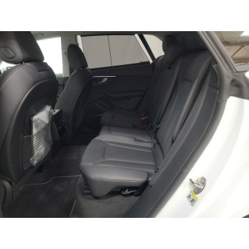 Audi Q8  SUV 2023,  3.0 hybryda, automat - Na sprzedaż za 393 600 zł - Katowice - zdjęcie 10