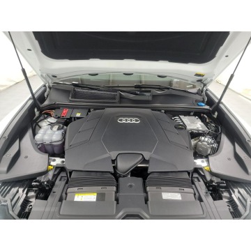 Audi Q8  SUV 2023,  3.0 hybryda, automat - Na sprzedaż za 393 600 zł - Katowice - zdjęcie 11