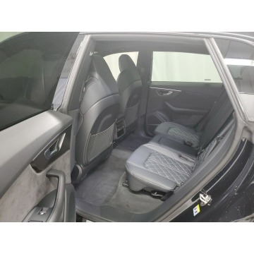 Audi SQ8  SUV 2021,  4.0 benzyna, automat - Na sprzedaż za 305 040 zł - Katowice - zdjęcie 11