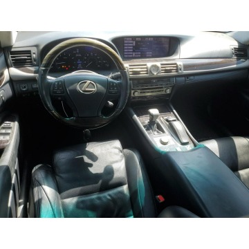 Lexus LS  Sedan/Limuzyna 2013,  4.6 benzyna, automat - Na sprzedaż za 38 376 zł - Katowice - zdjęcie 7