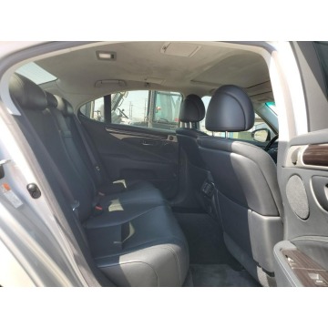 Lexus LS  Sedan/Limuzyna 2015,  4.6 benzyna, automat - Na sprzedaż za 71 340 zł - Katowice - zdjęcie 10