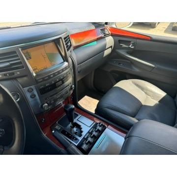 Lexus LX  SUV 2010,  5.7 benzyna, automat - Na sprzedaż za 84 870 zł - Katowice - zdjęcie 8