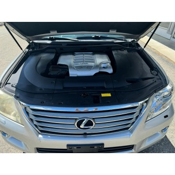 Lexus LX  SUV 2010,  5.7 benzyna, automat - Na sprzedaż za 84 870 zł - Katowice - zdjęcie 12