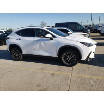 Lexus NX  SUV 2019,  2.0 benzyna, automat - Na sprzedaż za 61 992 zł - Katowice - zdjęcie 3