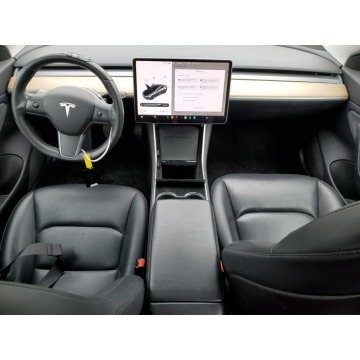 Tesla Model 3  Sedan/Limuzyna 2019 elektryczny, automat - Na sprzedaż za 43 788 zł - Katowice - zdjęcie 7
