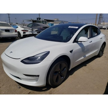 Tesla Model 3  Sedan/Limuzyna 2023 elektryczny, automat - Na sprzedaż za 75 645 zł - Katowice - zdjęcie 1
