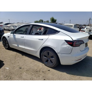 Tesla Model 3  Sedan/Limuzyna 2023 elektryczny, automat - Na sprzedaż za 75 645 zł - Katowice - zdjęcie 4