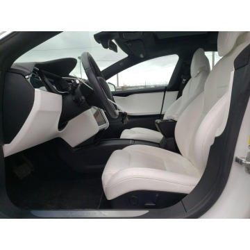 Tesla Model S  Sedan/Limuzyna 2017 elektryczny, automat - Na sprzedaż za 55 965 zł - Katowice - zdjęcie 7
