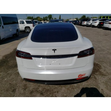 Tesla Model S  Sedan/Limuzyna 2017 elektryczny, automat - Na sprzedaż za 64 575 zł - Katowice - zdjęcie 5