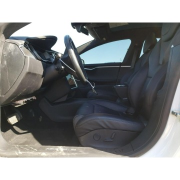 Tesla Model S  Sedan/Limuzyna 2017 elektryczny, automat - Na sprzedaż za 64 575 zł - Katowice - zdjęcie 8