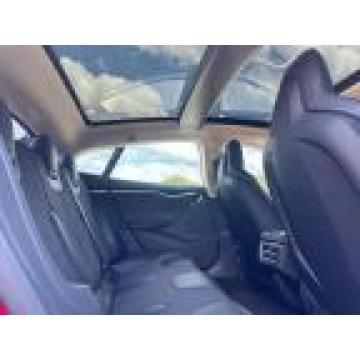 Tesla Model S  Sedan/Limuzyna 2013 elektryczny, automat - Na sprzedaż za 94 218 zł - Katowice - zdjęcie 8