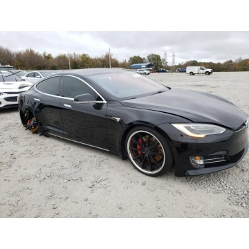 Tesla Model S  Sedan/Limuzyna 2017 elektryczny, automat - Na sprzedaż za 68 388 zł - Katowice - zdjęcie 3